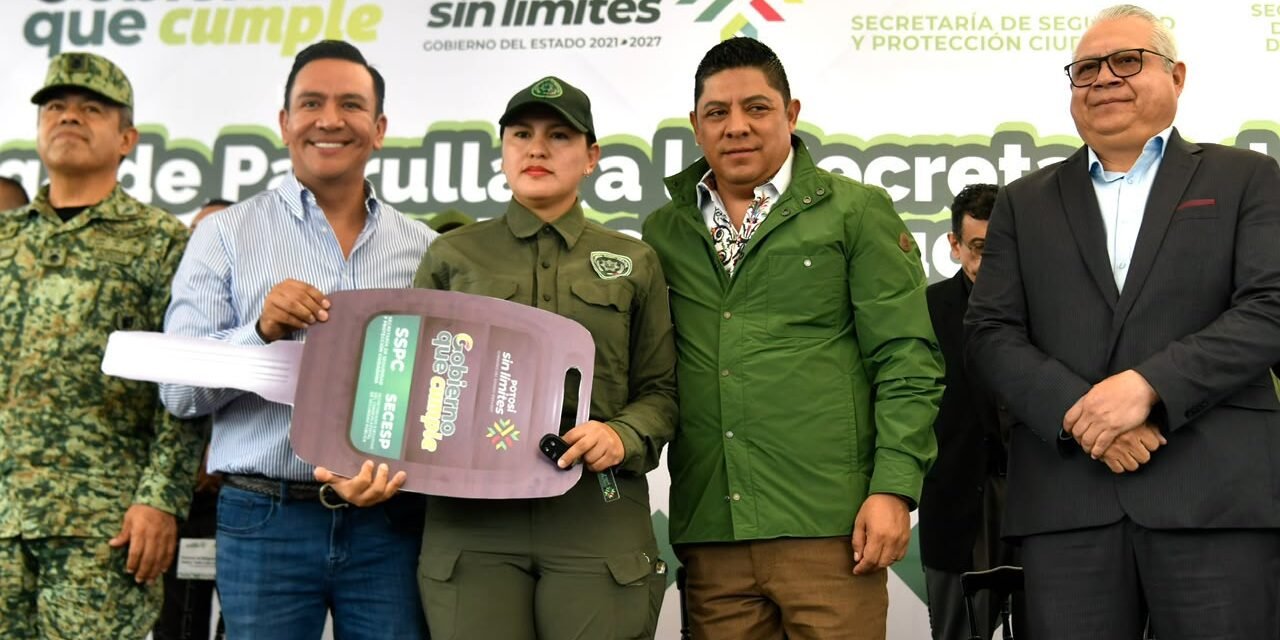 EL GOBERNADOR RICARDO GALLARDO ENTREGA NUEVAS PATRULLAS PARA MAYOR SEGURIDAD DE LAS FAMILIAS POTOSINAS