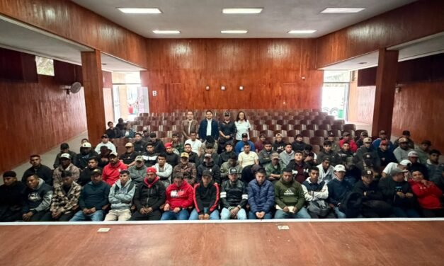 57 JORNALEROS ACCEDEN A EMPLEOS ESPECIALIZADOS EN CULTIVO DE JITOMATE