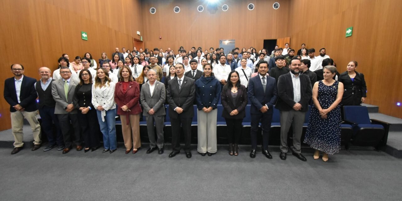 156 JÓVENES PRESENTAN 57 PROYECTOS EN FERIA DE CIENCIAS E INGENIERÍAS