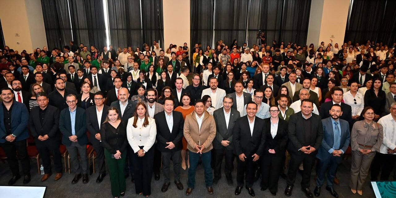 RICARDO GALLARDO ENCABEZA FORO ESTATAL PARA GARANTIZAR EL USO RESPONSABLE DE DISPOSITIVOS DIGITALES EN ESCUELAS
