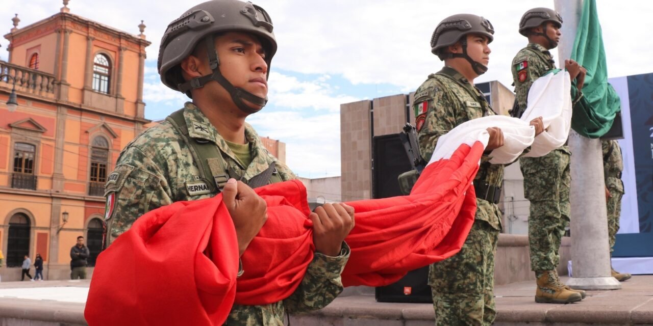 RECONOCE EL GOBIERNO DEL ESTADO AL EJÉRCITO MEXICANO POR 60 AÑOS DE PROTEGER A LAS FAMILIAS POTOSINAS