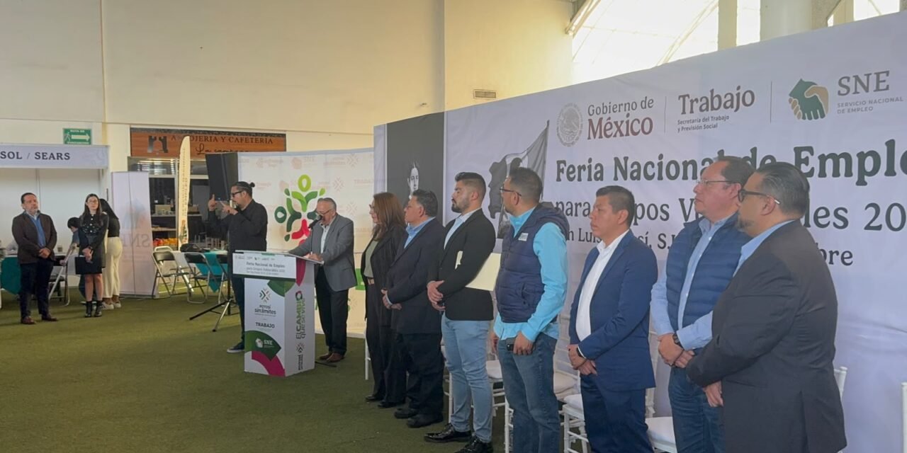 OFRECE LA SECRETARÍA DEL TRABAJO MÁS DE 400 VACANTES DURANTE LA FERIA NACIONAL DE EMPLEO PARA GRUPOS VULNERABLES