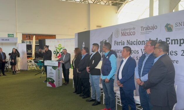 OFRECE LA SECRETARÍA DEL TRABAJO MÁS DE 400 VACANTES DURANTE LA FERIA NACIONAL DE EMPLEO PARA GRUPOS VULNERABLES